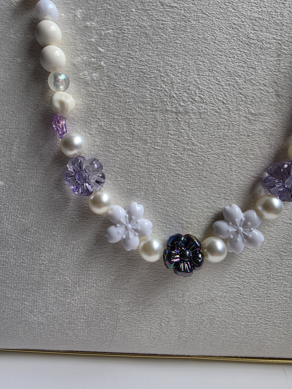 Lavender & White Floral Pearl Statement Necklace - Unbranded - Picture 5 of 9
